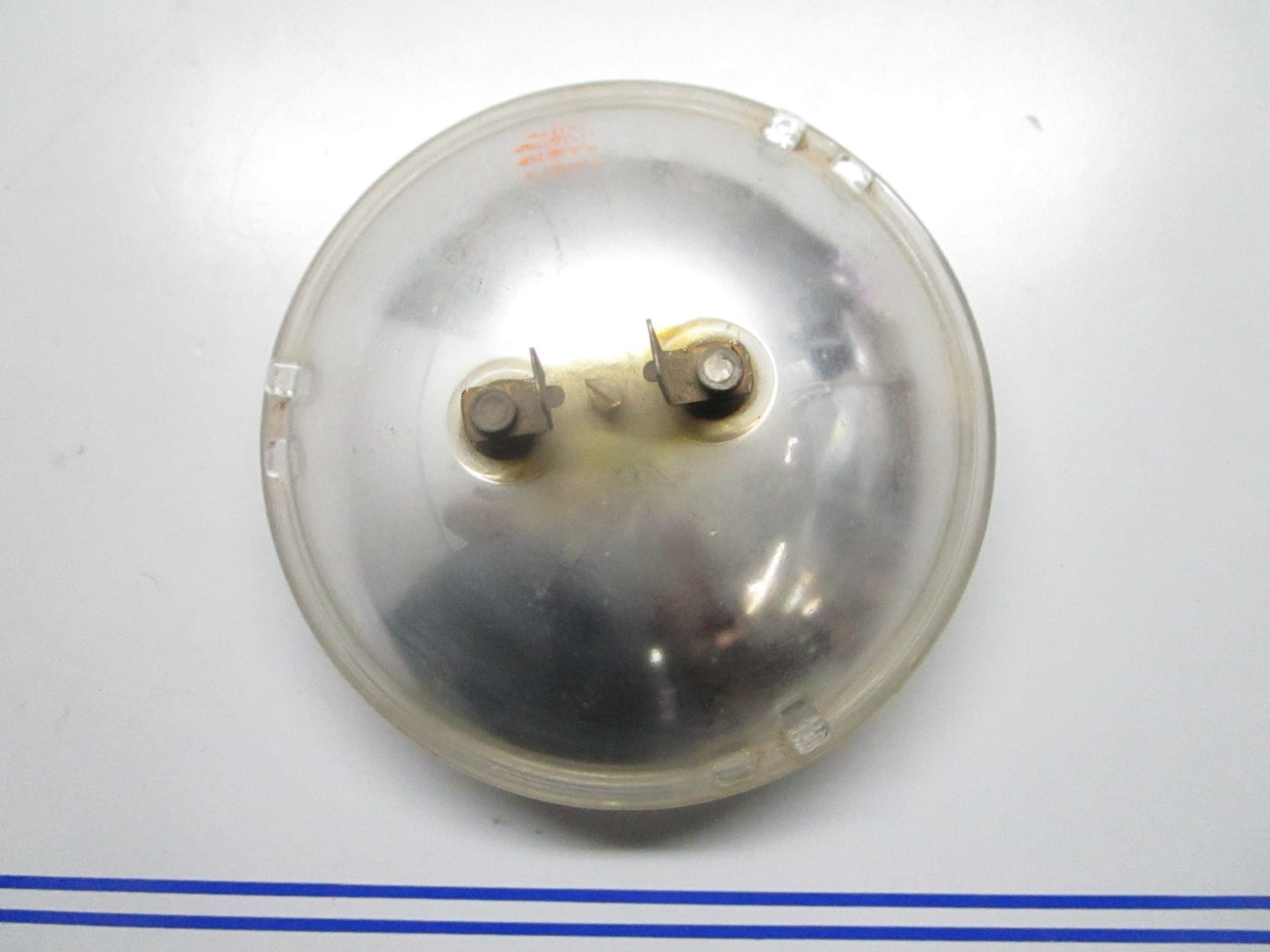 *NEW OEM* 0820 Guide 1968-71 12 V T-3 Headlight L4001