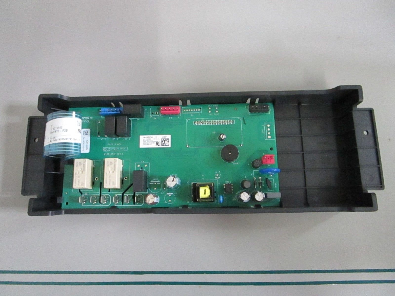 Whirlpool NEW OEM Gas Range Oven Control Board W11620570 NOS Genuine Part 0820