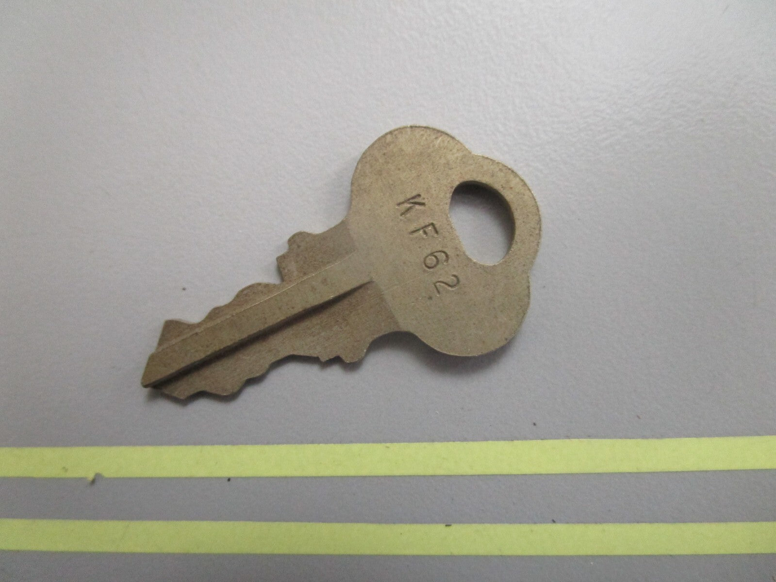 *NEW OEM* 0810 OMC Johnson Evinrude Ignition Key KF62 501577 0501577