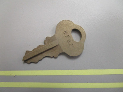 *NEW OEM* 0810 OMC Johnson Evinrude Ignition Key KF62 501577 0501577