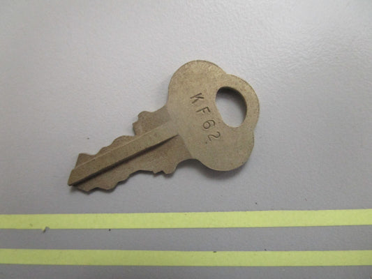 *NEW OEM* 0810 OMC Johnson Evinrude Ignition Key KF62 501577 0501577