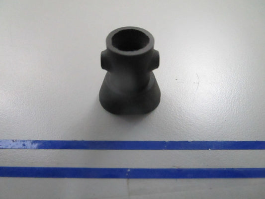 *NEW OEM* 0810 OMC Johnson Evinrude Grommet 327035 0327035