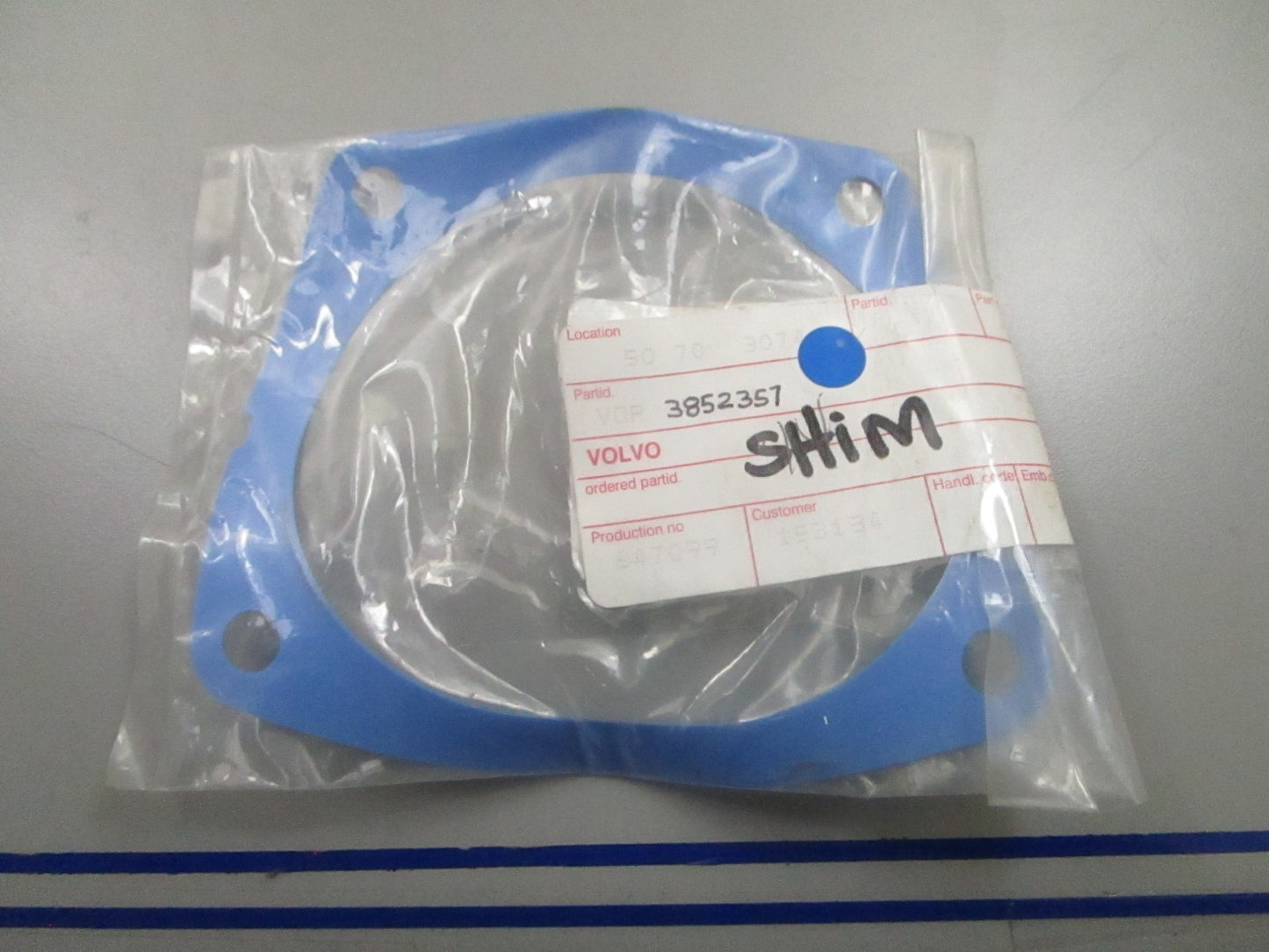 *NEW OEM* 0810 Volvo Penta Shim 3852357