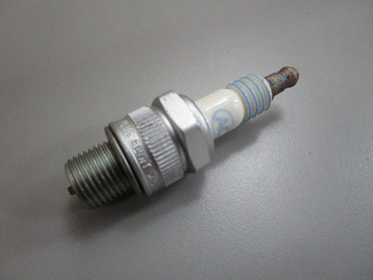 *NEW* 0820 AC Delco Spark Plug M40FF