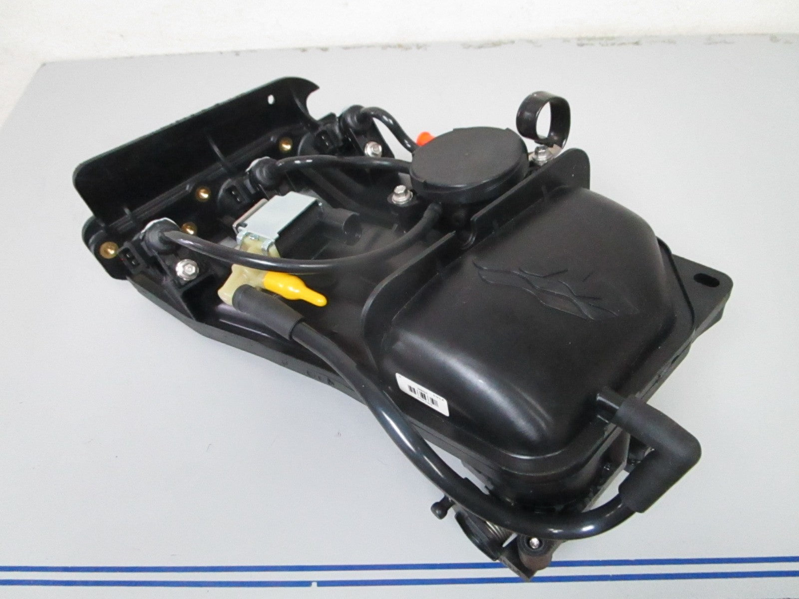 *NEW OEM* 0820 Mercury Quicksilver 3Cyl. Intake Manifold Assy 878139A07