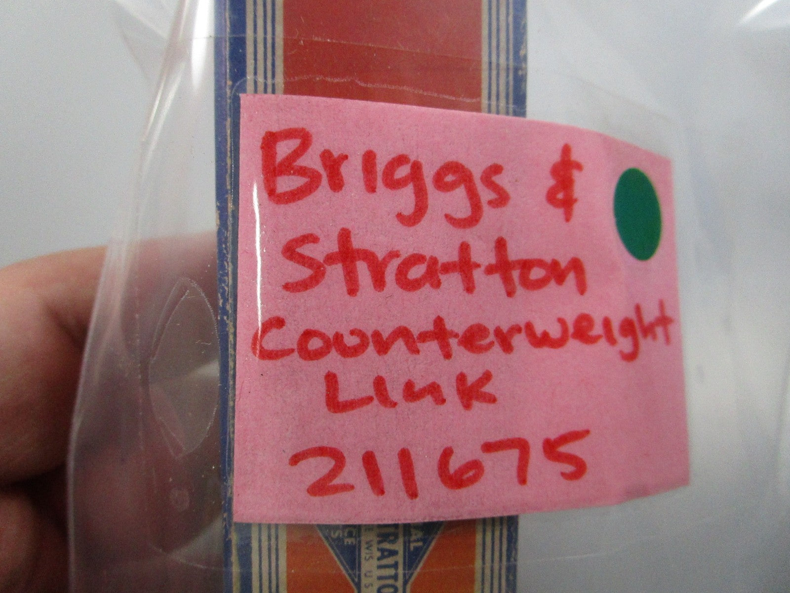 NEW OEM 211675 Briggs & Stratton Counterweight Link 0810