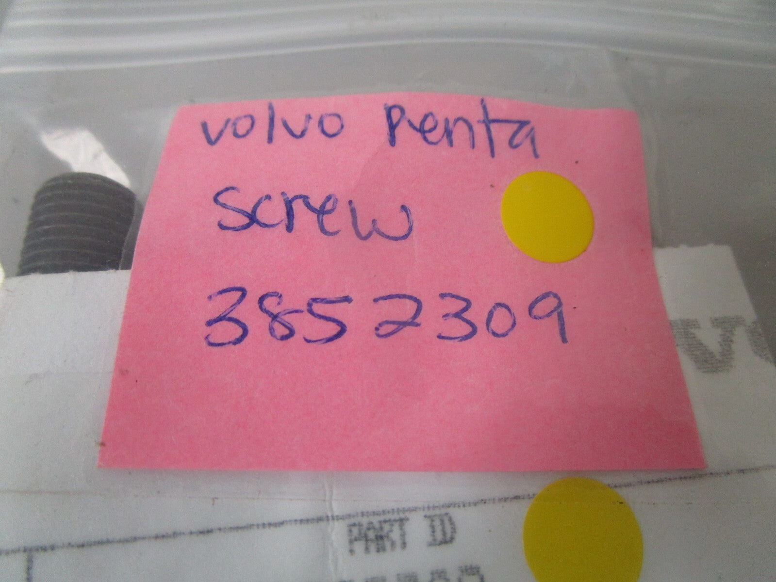 *NEW OEM* 0750 Volvo Penta SCREW 3852309