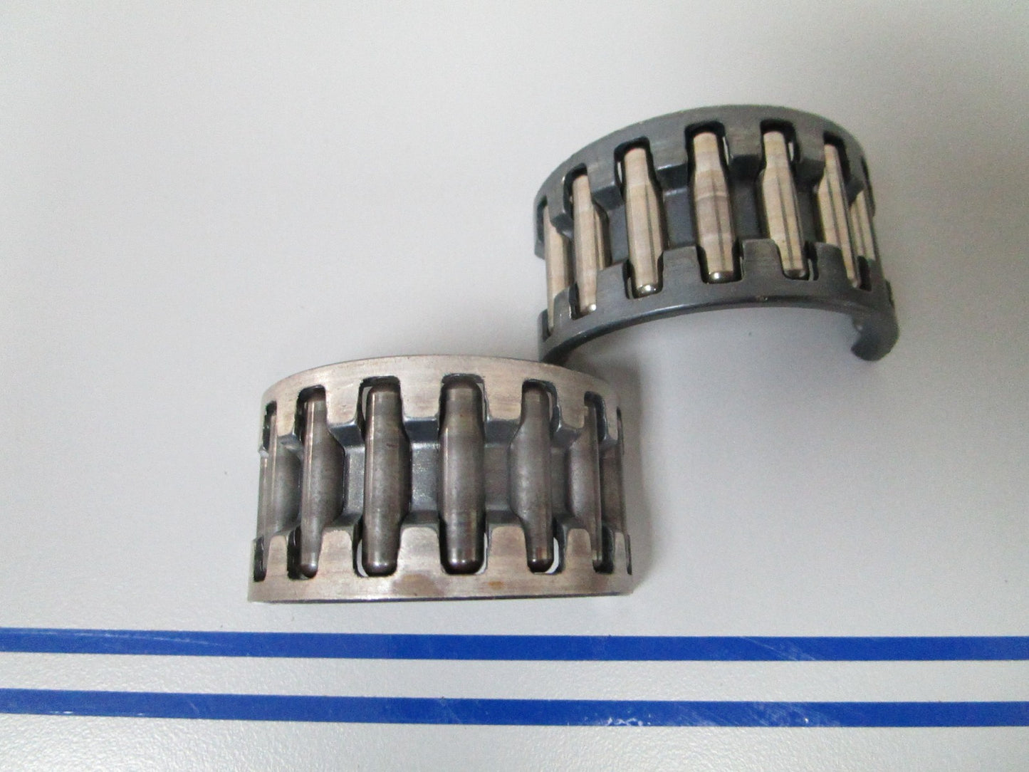 NEW OEM 396041 0396041 OMC Johnson Evinrude Rod Bearing Set 0720