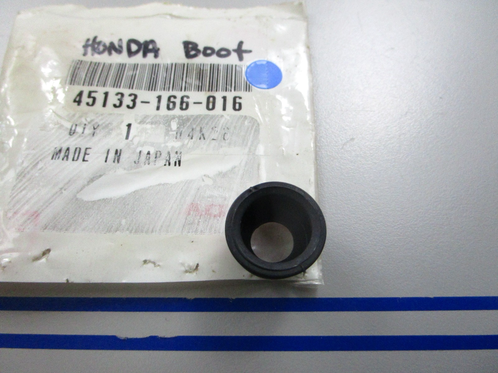 *NEW OEM* 0810 Honda Boot 45133-166-016