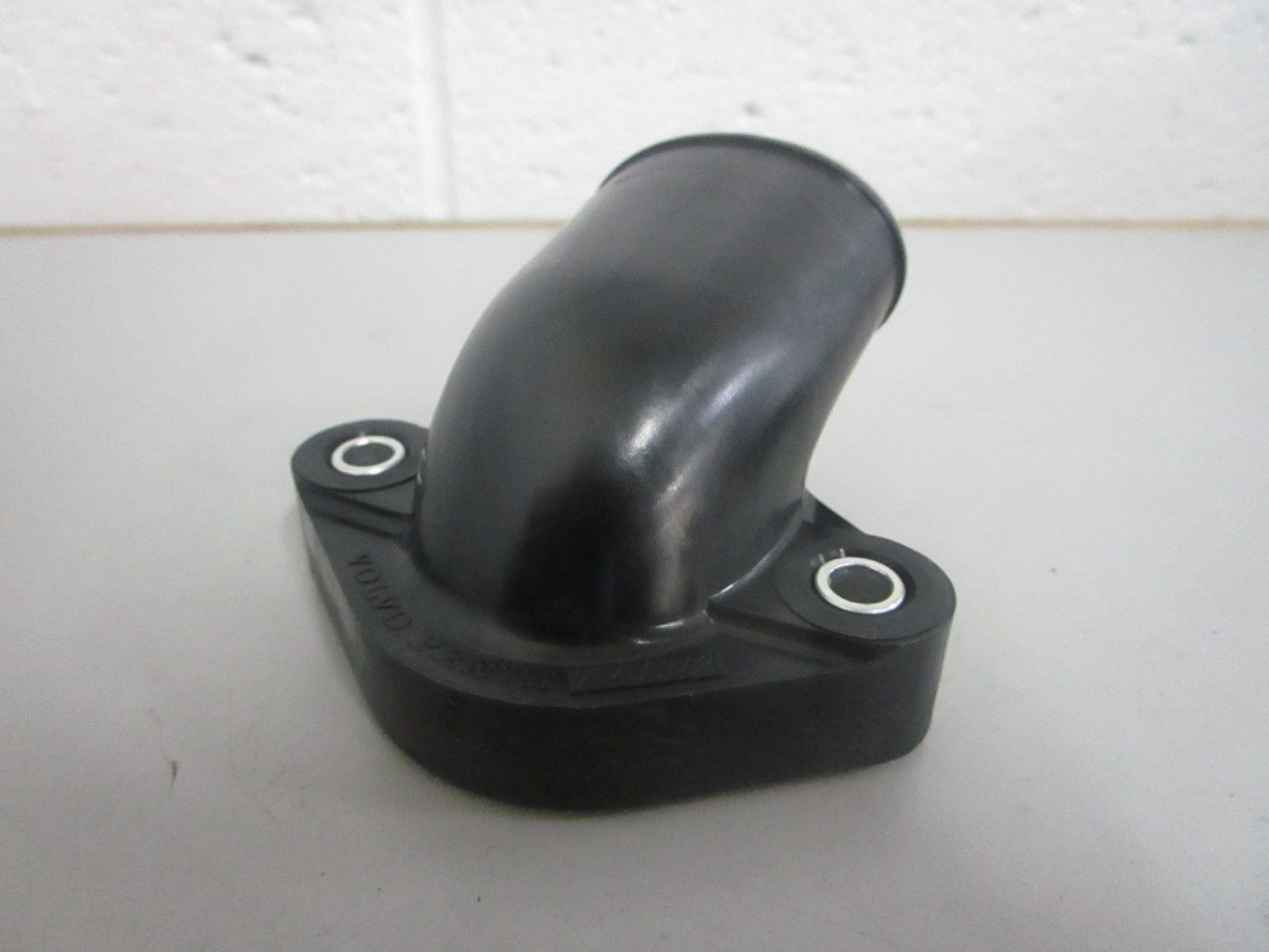 NEW OEM 21450768 Volvo Penta Connector 0820