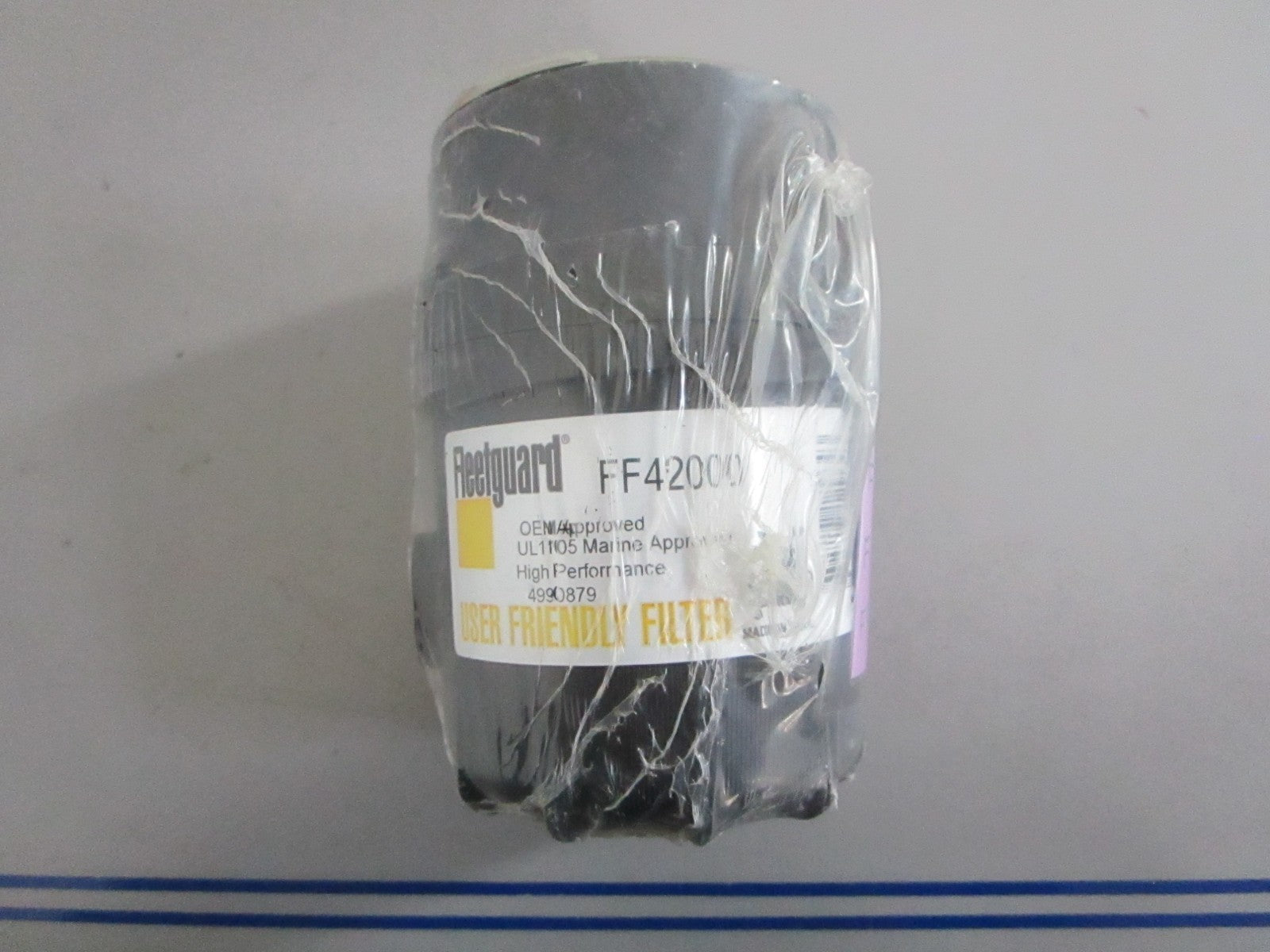 NEW FF42000 Fleetguard Fuel Filter 0820