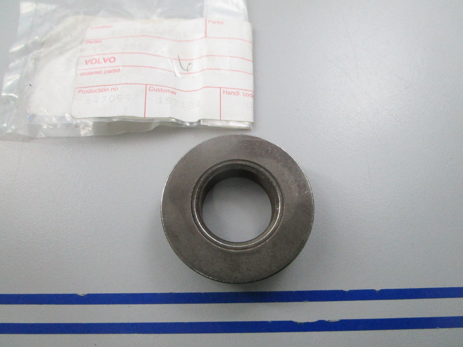 NEW OEM Volvo Penta 3852302 Nut 0810