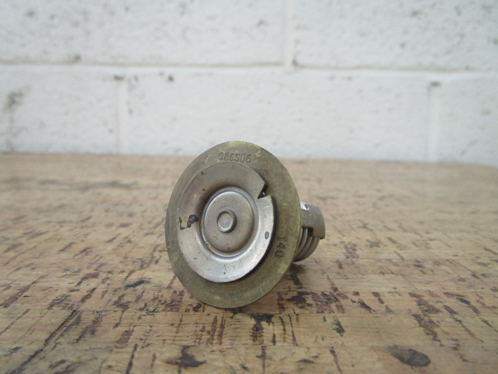 *NEW OEM* 0750 OMC Johnson Evinrude THERMOSTAT ASSEMBLY 3853983