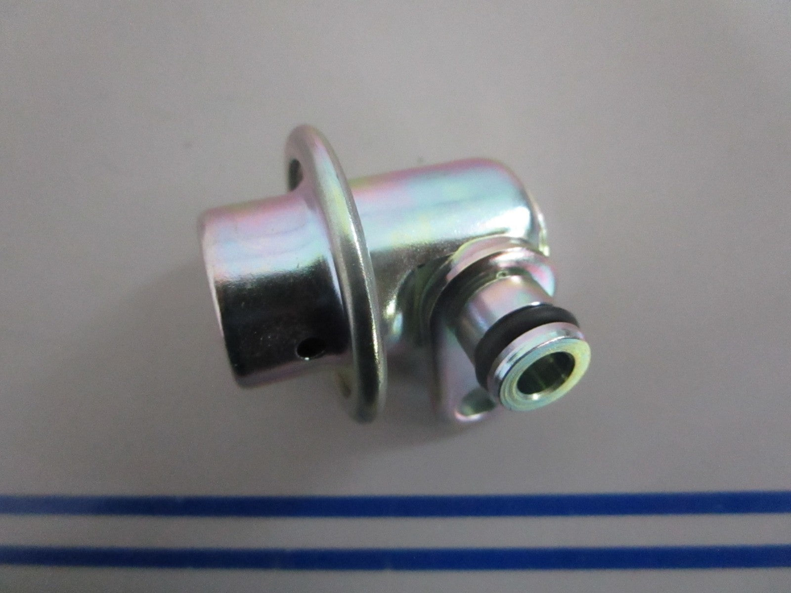 *NEW OEM* 0820 Suzuki Fuel Regulator 15760-93J01