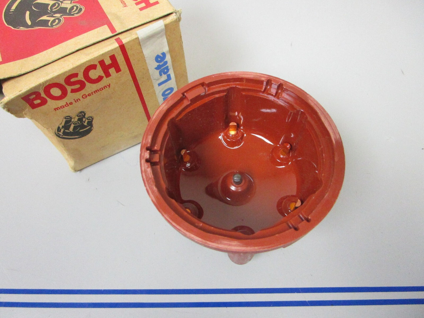 *NEW* 0720 Bosch Distributor Cap 1-235-522-053