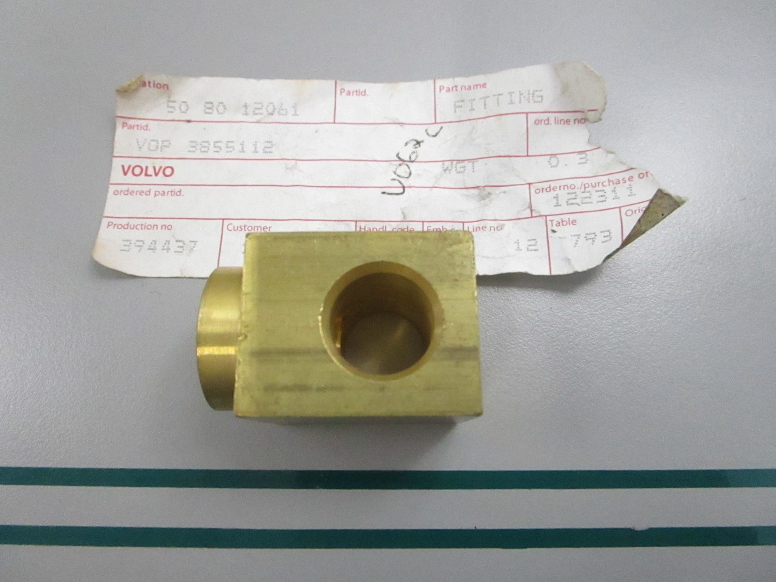 NEW OEM 3855112 Volvo Penta Fitting 0810