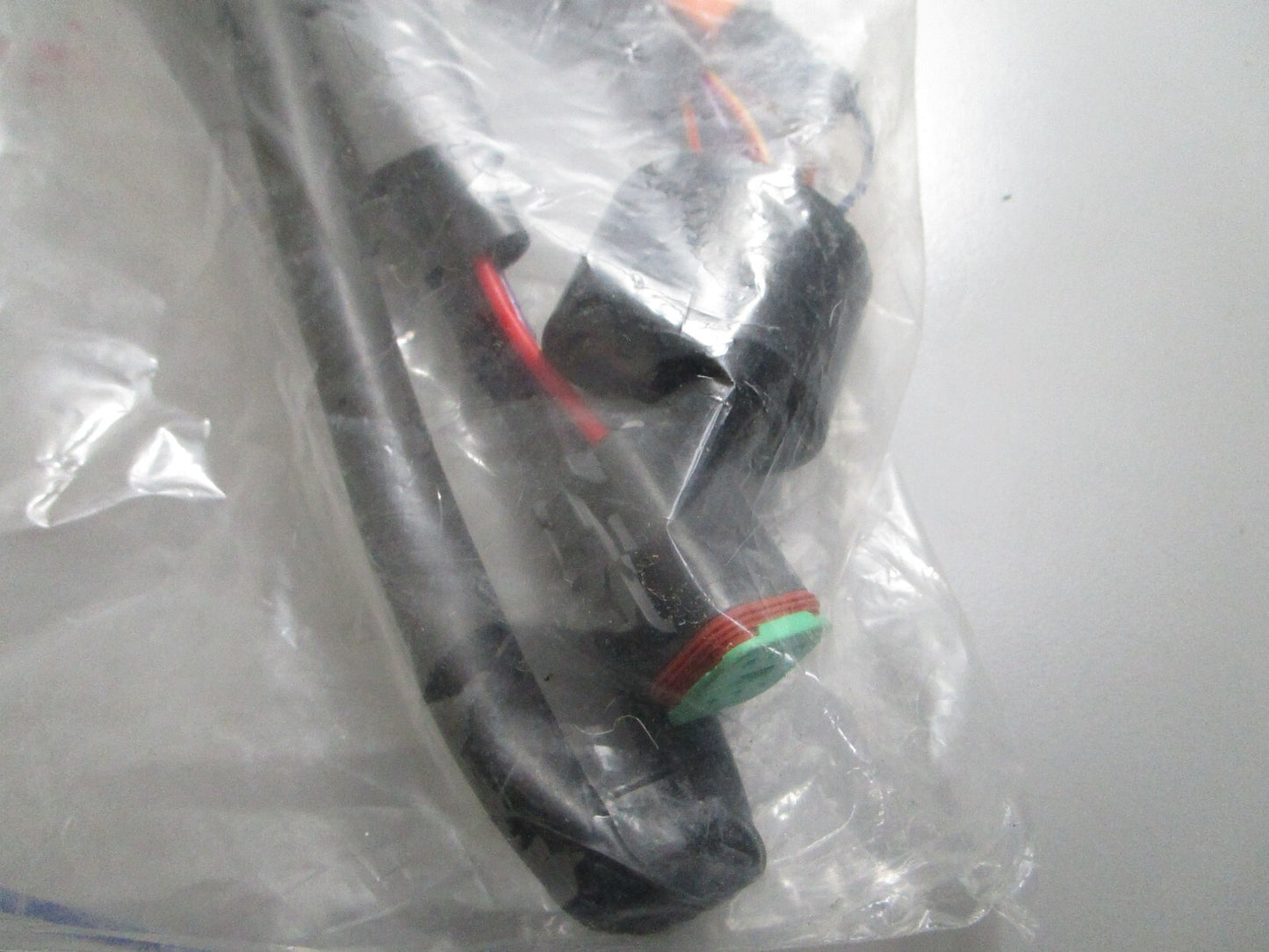 *NEW OEM* 0810 Volvo Penta Wire Harness 881849