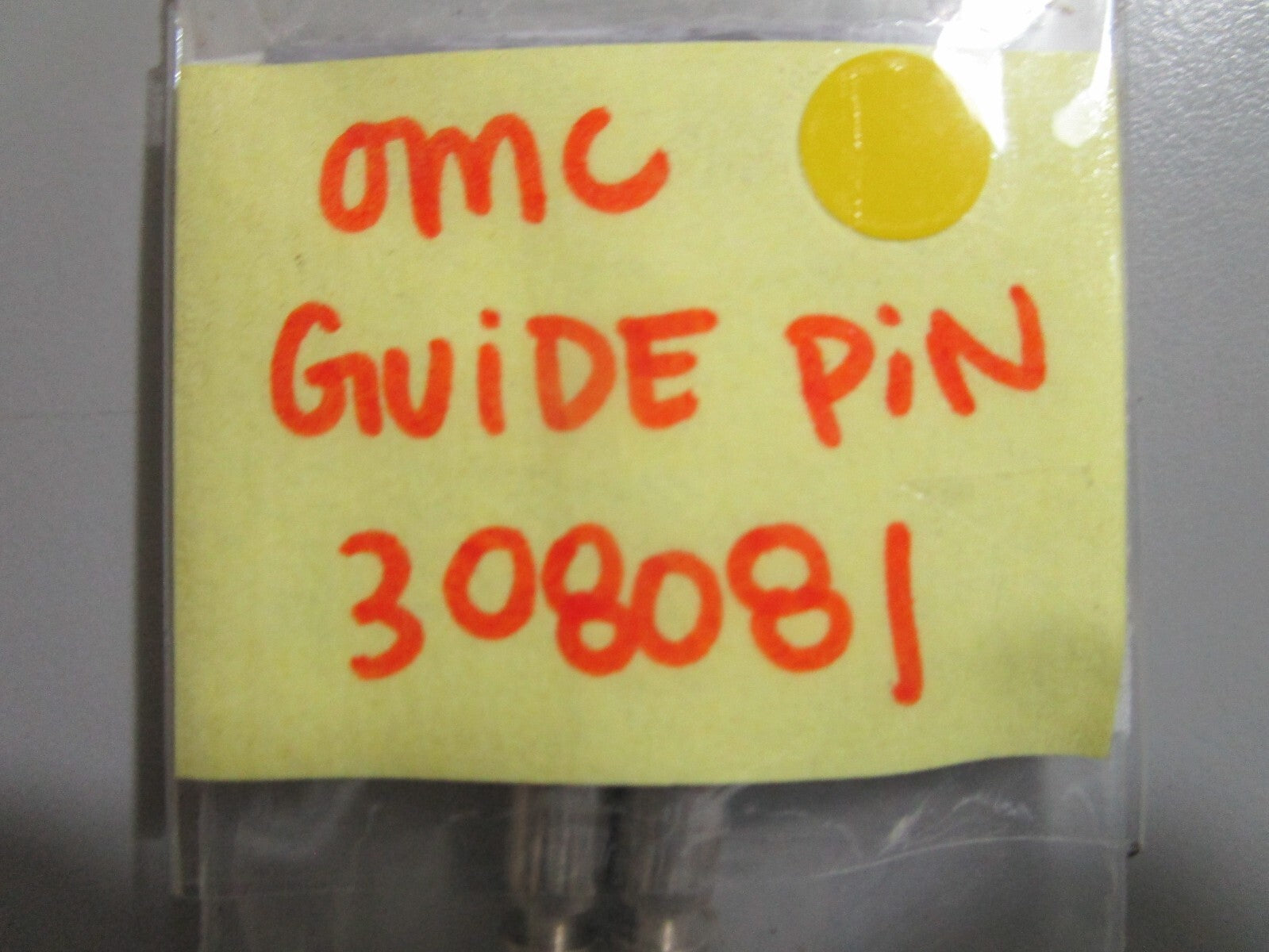 *NEW OEM* (LOT OF 2) 0810 OMC Johnson Evinrude Guide Pin 308081 0308081