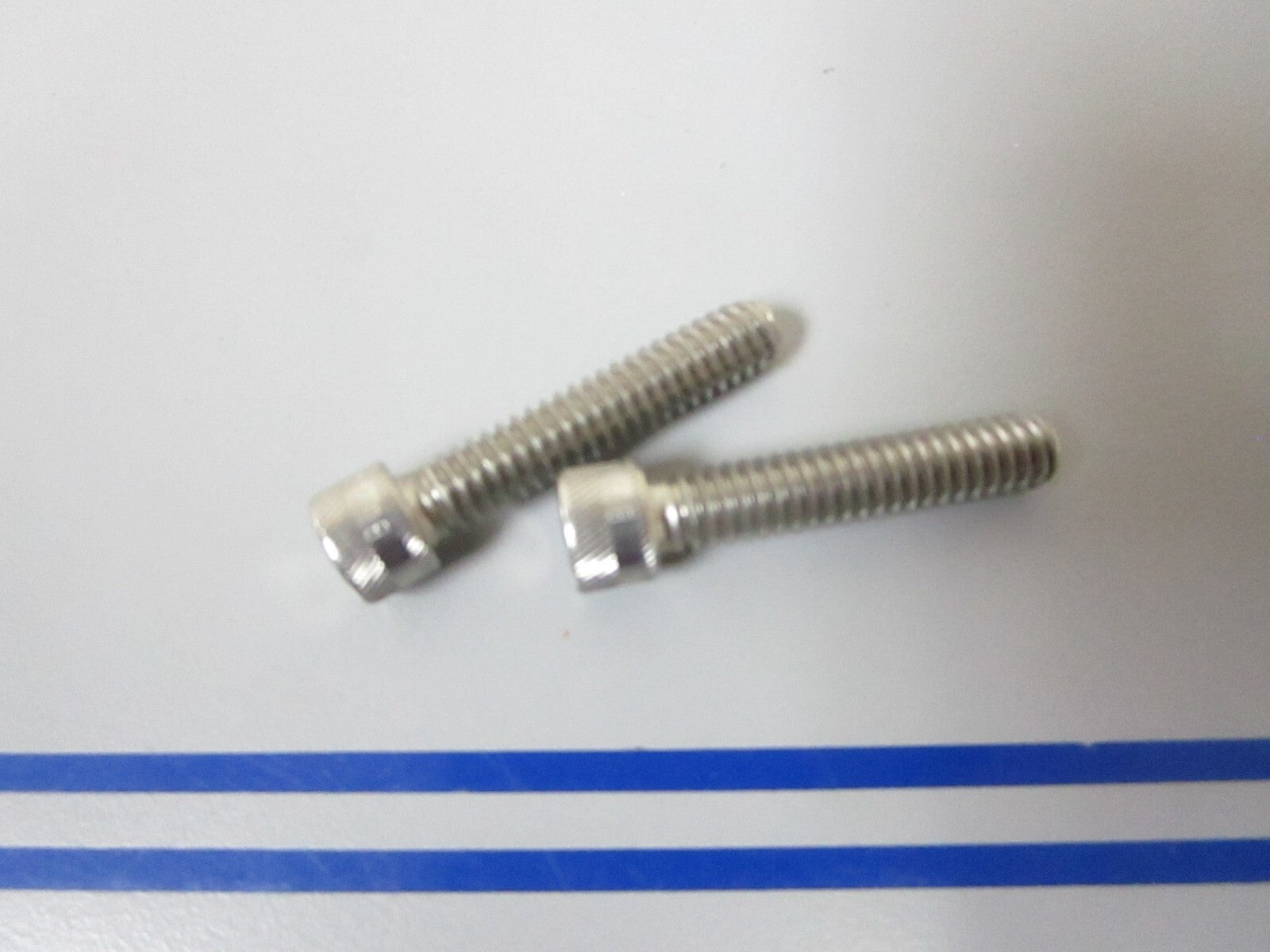 *NEW OEM* (LOT OF 2) 0810 Volvo Penta Hexagon Socket Screw 959422