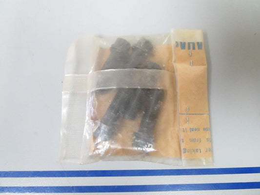 *NEW OEM* (LOT OF 5) 0810 Yamaha Bolt 90109-08462-00