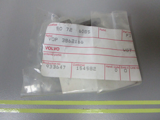 *NEW OEM* 0810 Volvo Penta Fitting 3862166