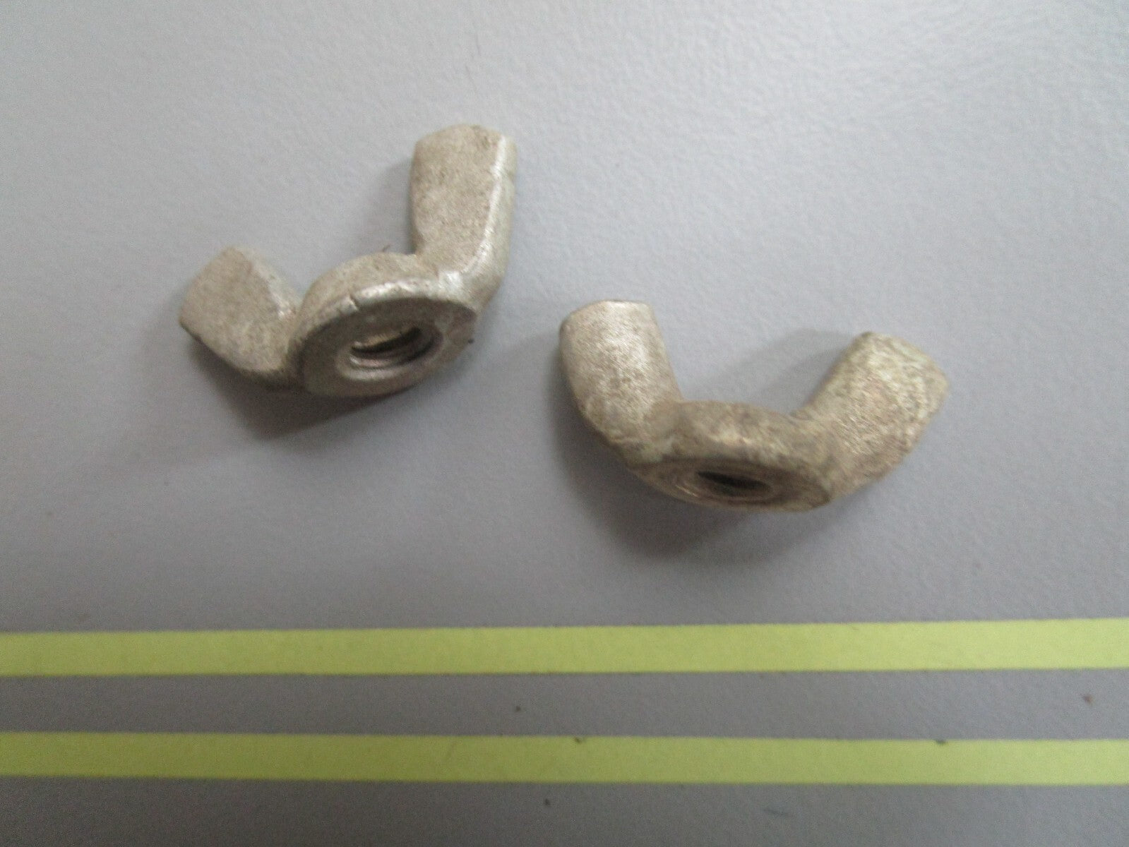 *NEW OEM* (LOT OF 2) 0820 OMC Johnson Evinrude Wing Nut 304983 0304983