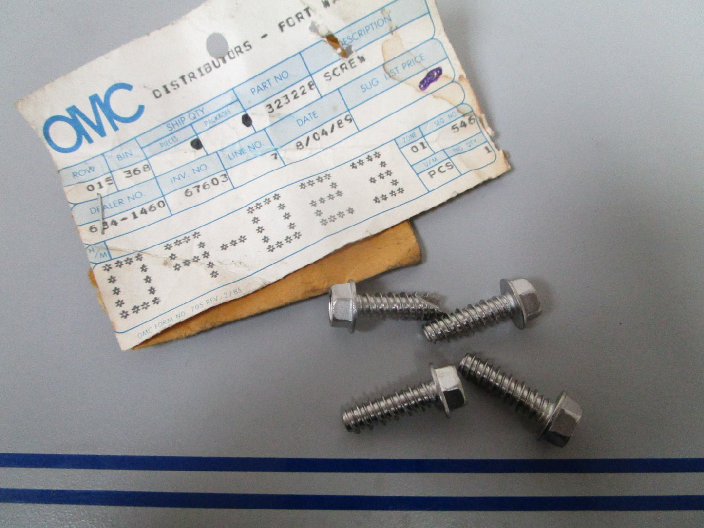 NEW OEM (LOT OF 4) 323228 0323228 OMC Johnson Evinrude Screw 0810