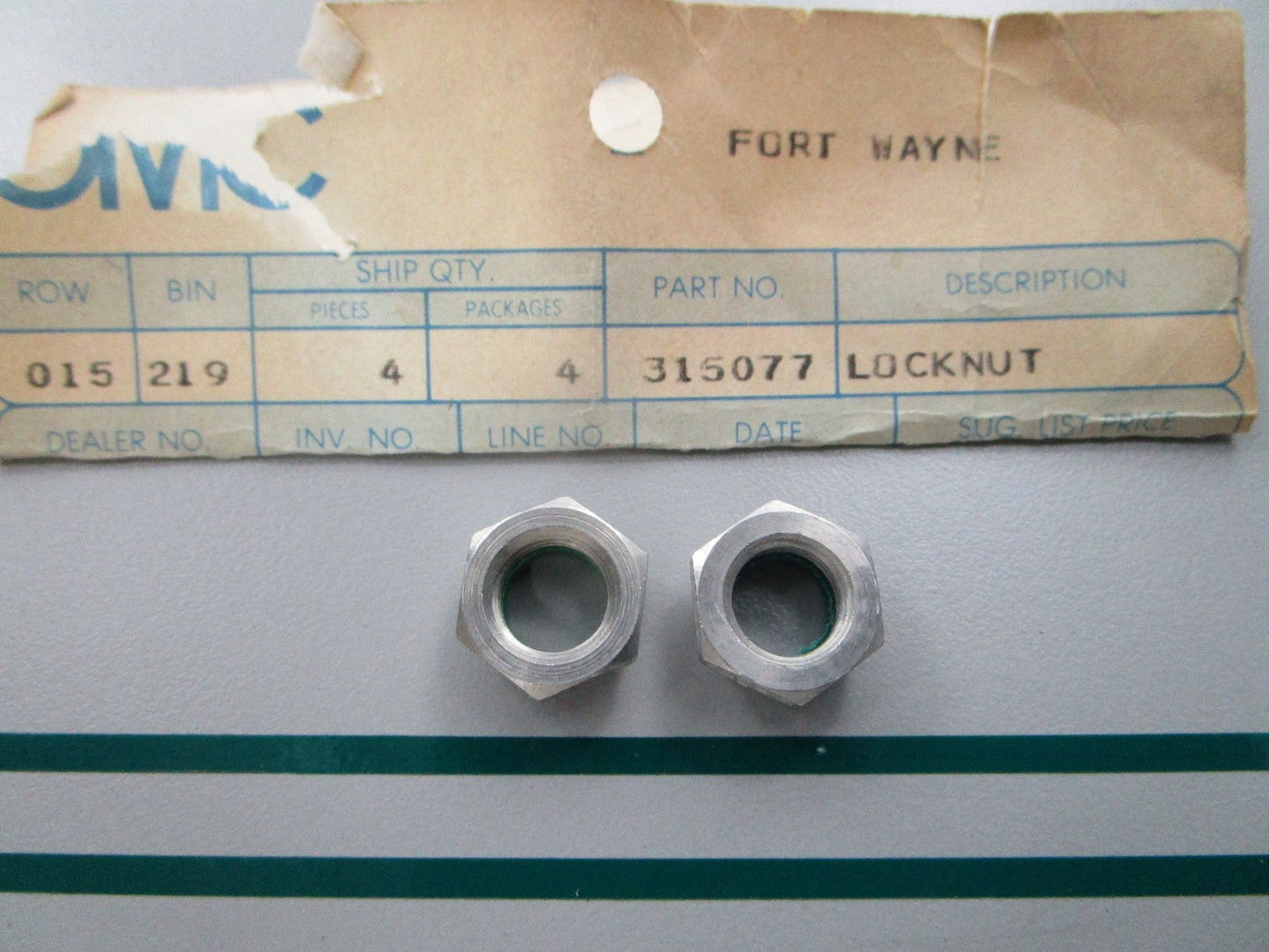 NEW OEM (LOT OF 2) 315077 0315077 OMC Johnson Evinrude Locknut 0810
