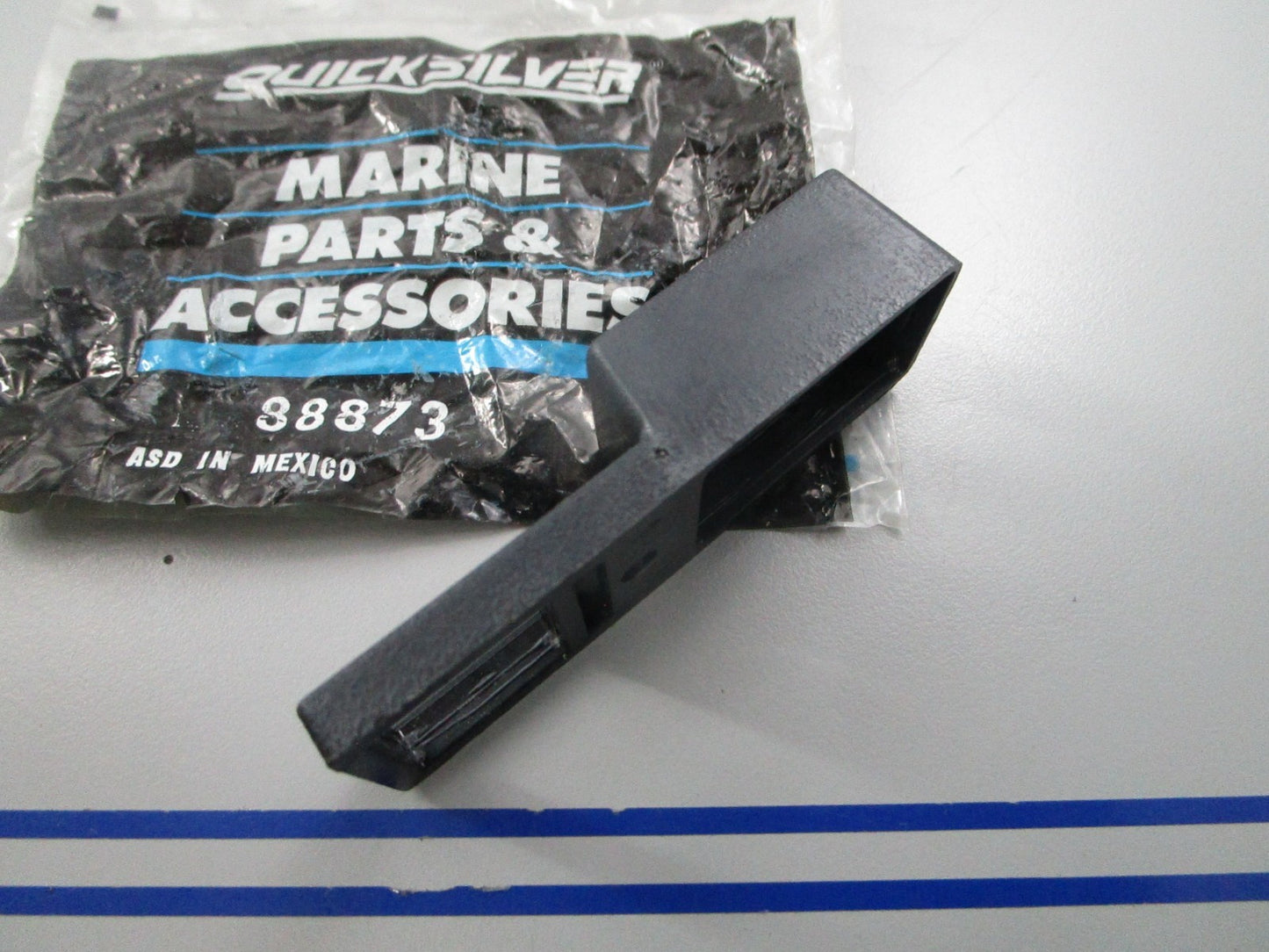 NEW OEM Mercury Quicksilver 88873 Retainer 0810