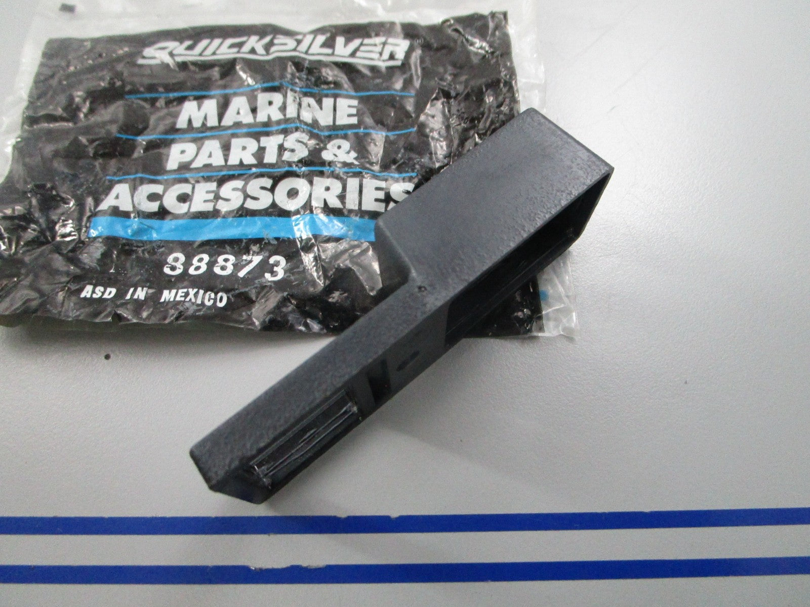 NEW OEM Mercury Quicksilver 88873 Retainer 0810