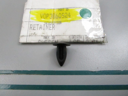 NEW OEM 3860524 Volvo Penta Retainer 0810