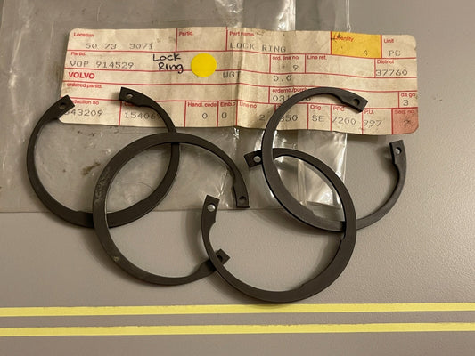 *NEW OEM* (LOT OF 4) 0750 Volvo Penta LOCK RING 914529