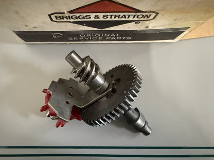 NEW OEM 492670 Briggs & Stratton Camshaft 0820