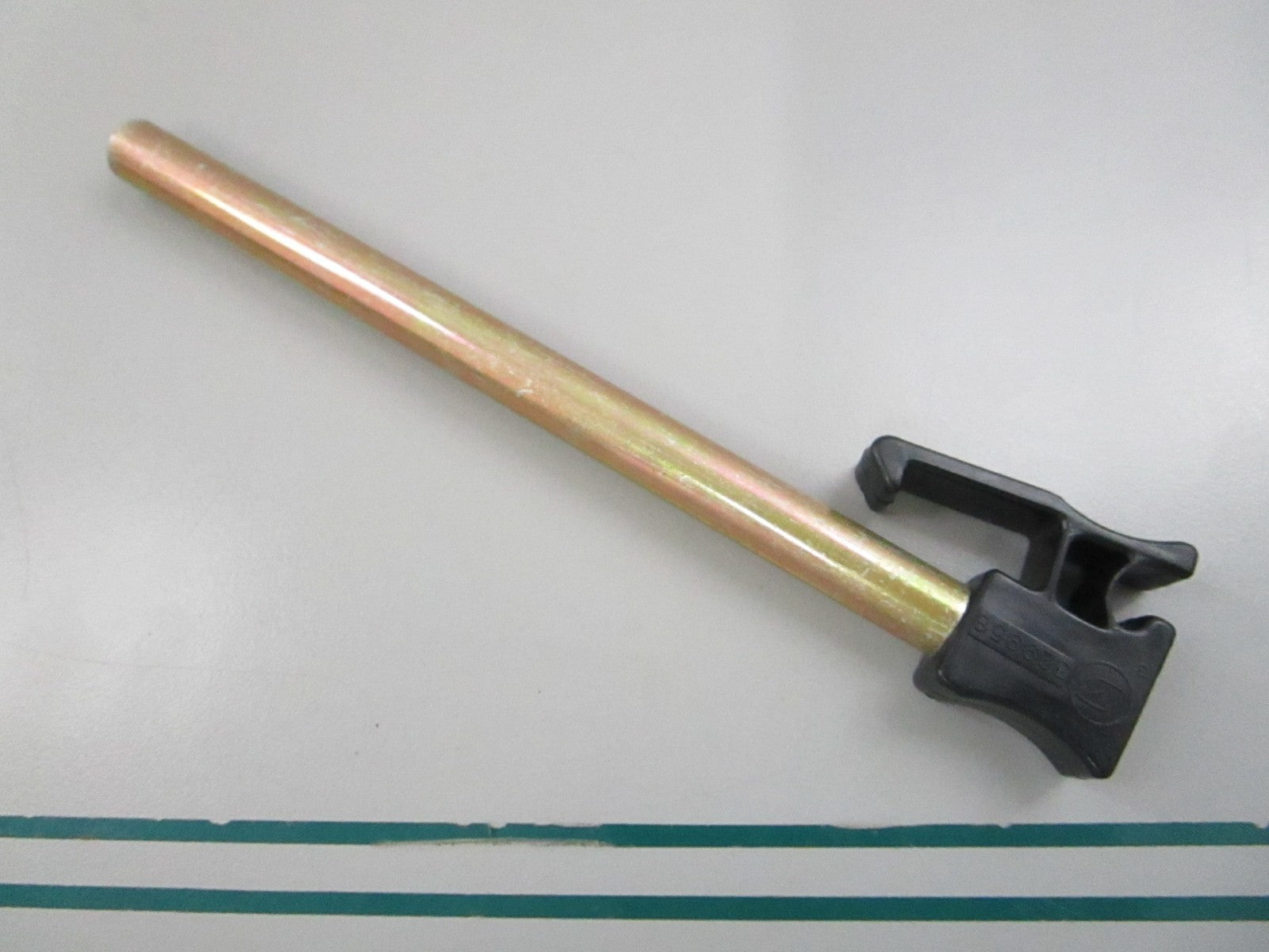 NEW OEM 395188 0395188 329958 0329958 OMC Johnson Evinrude Tilt Pin 0810