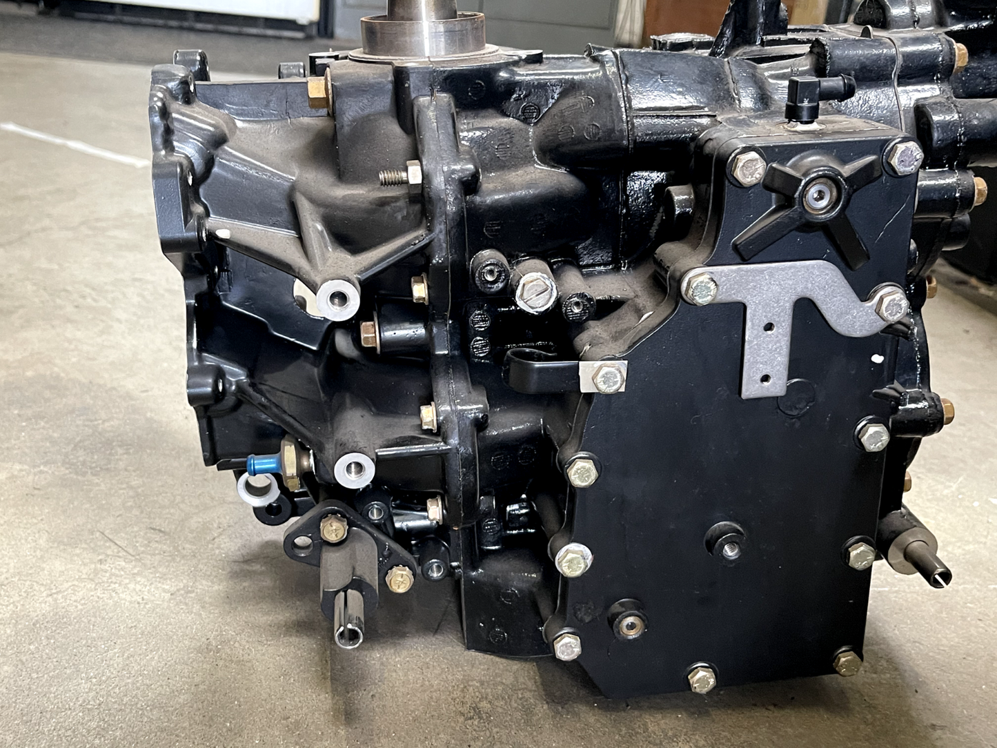 *NEW OEM* Johnson Evinrude 40 50 HP Powerhead