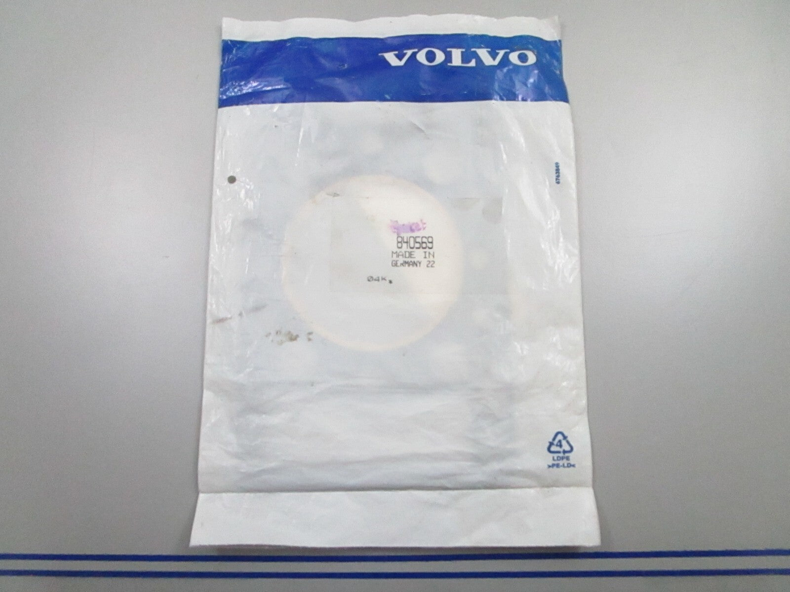 *NEW OEM* 0810 Volvo Penta Gasket 840569