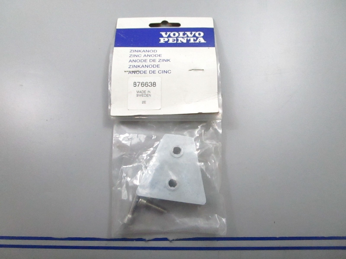 *NEW OEM* 0810 Volvo Penta Zinc Anode 876638