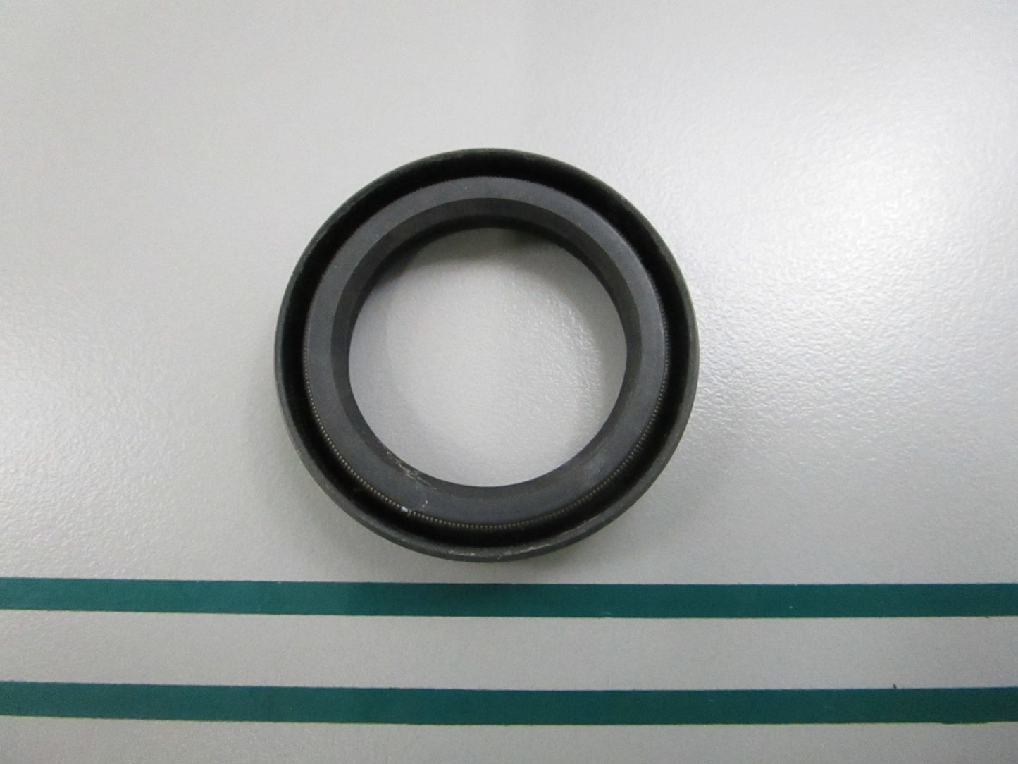 NEW OEM 26-F458146 Mercury Quicksilver Seal 0810