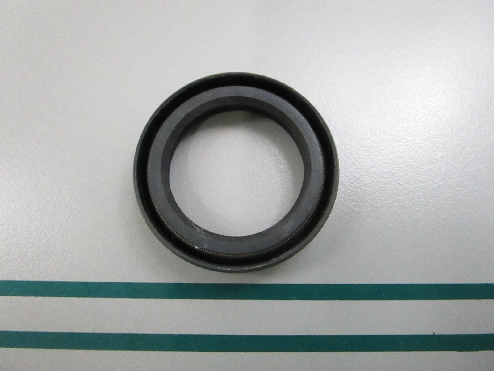 NEW OEM 26-F458146 Mercury Quicksilver Seal 0810