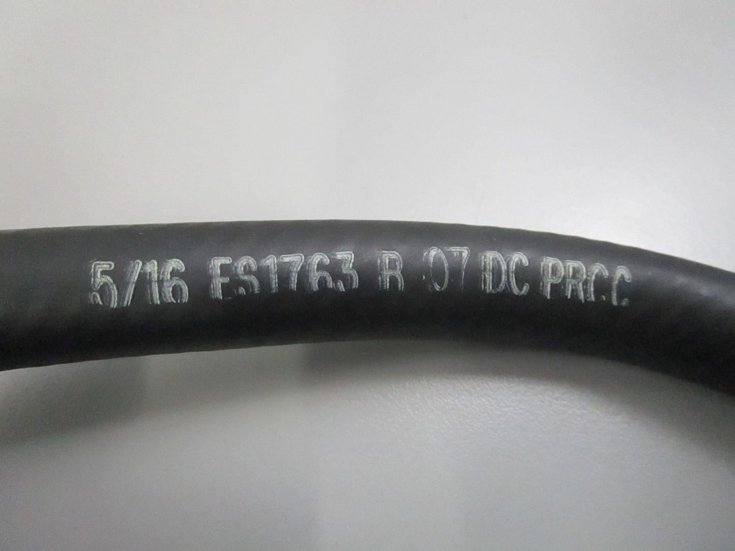 NEW OEM 333381 0333381 OMC Johnson Evinrude Hose 0810