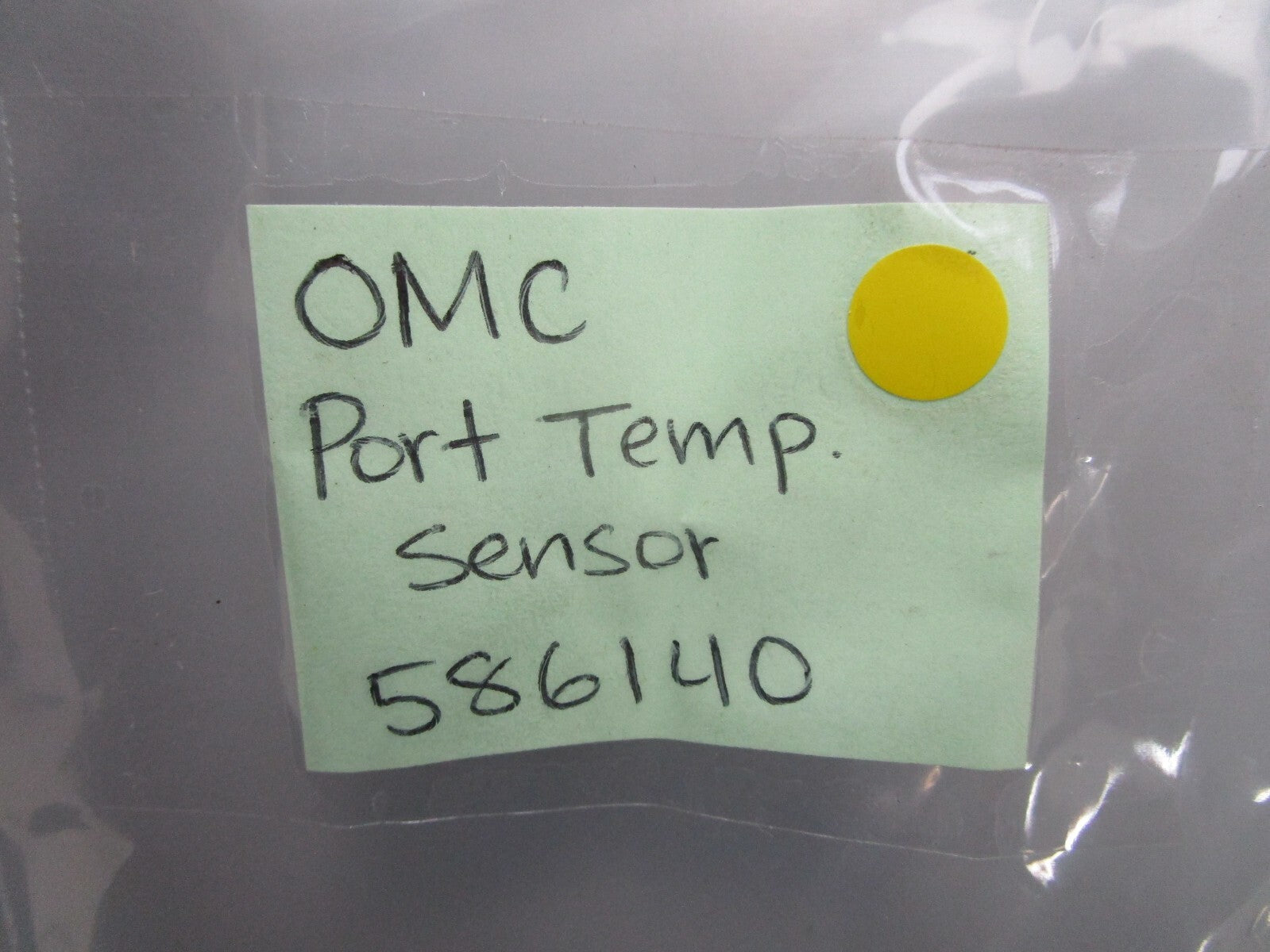 *NEW OEM* 0820 OMC Johnson Evinrude Port Temperature Sensor 586140 0586140