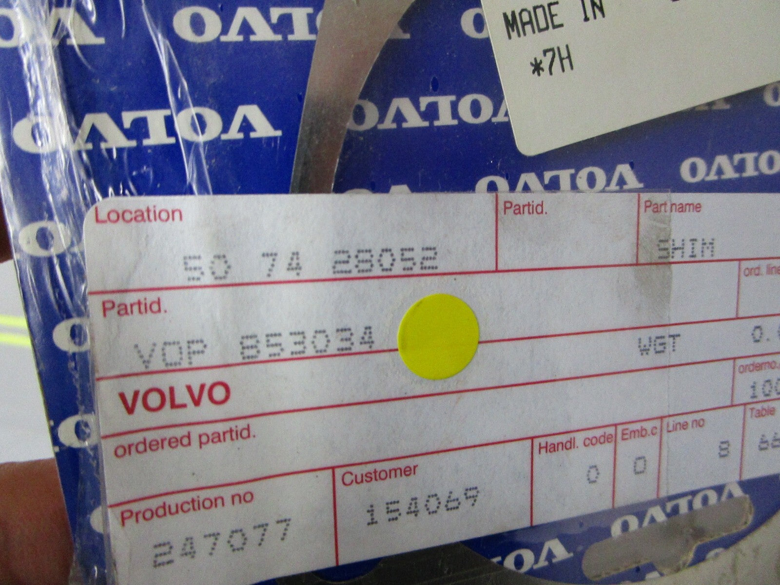 *NEW OEM* 0810 Volvo Penta Shim 853034