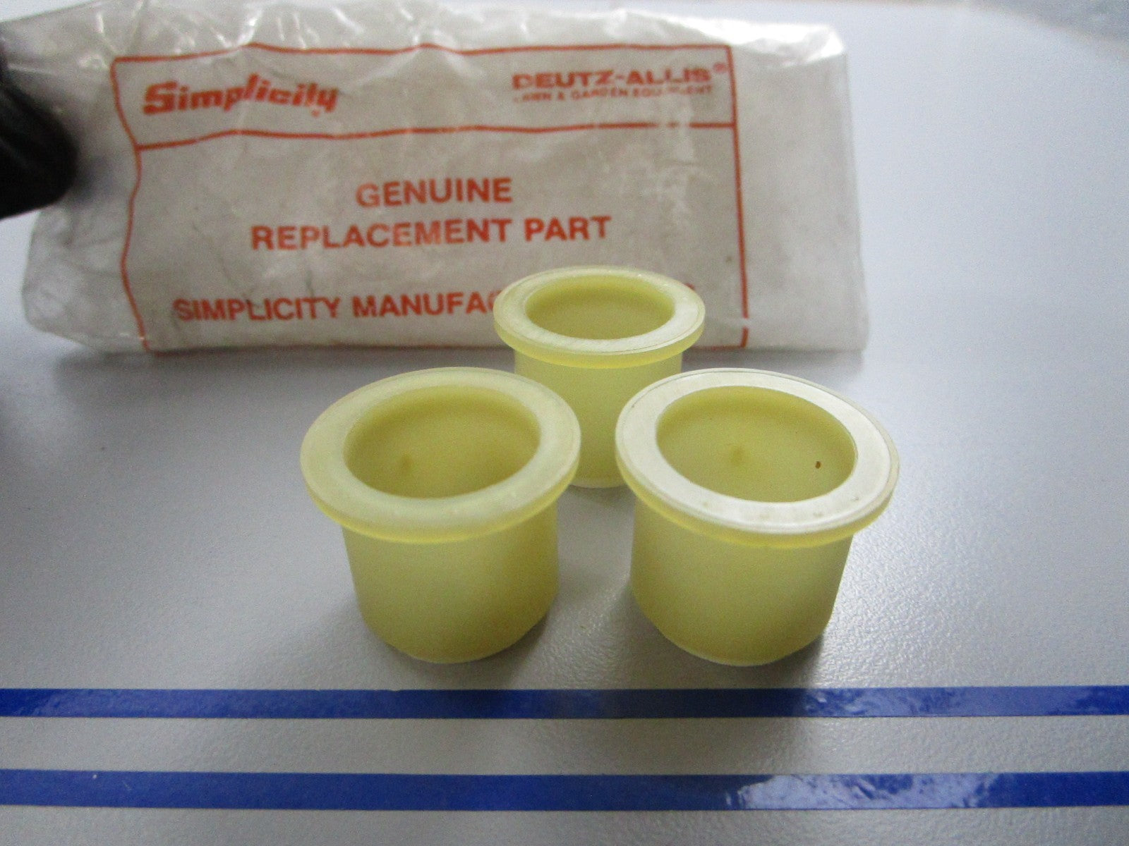 *NEW OEM* (LOT OF 3) 0810 Simplicity Bushing 1663114