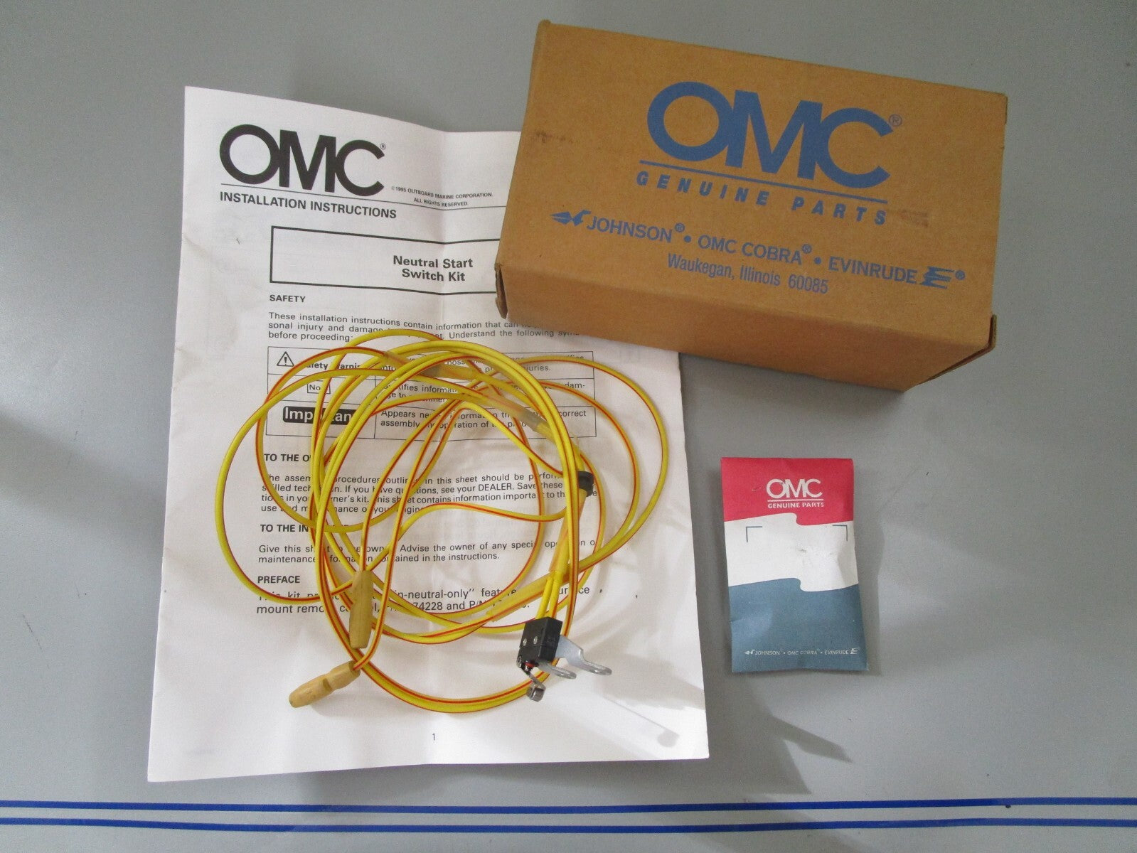 *NEW OEM* 0810 OMC Johnson Evinrude Piston & Wrist Pin Assembly 386260 0386260