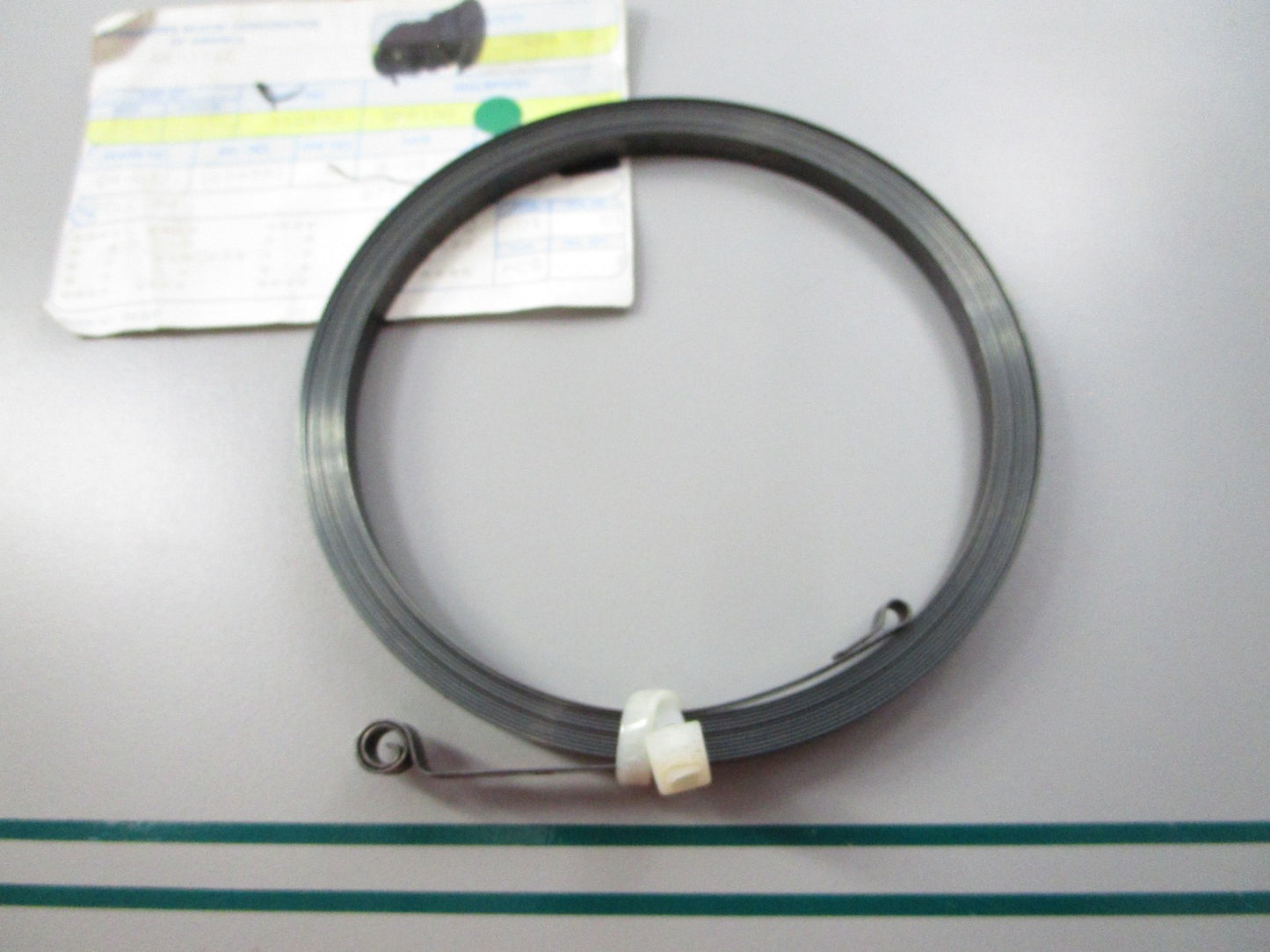 NEW OEM 312932 0312932 OMC Johnson Evinrude Spring 0810