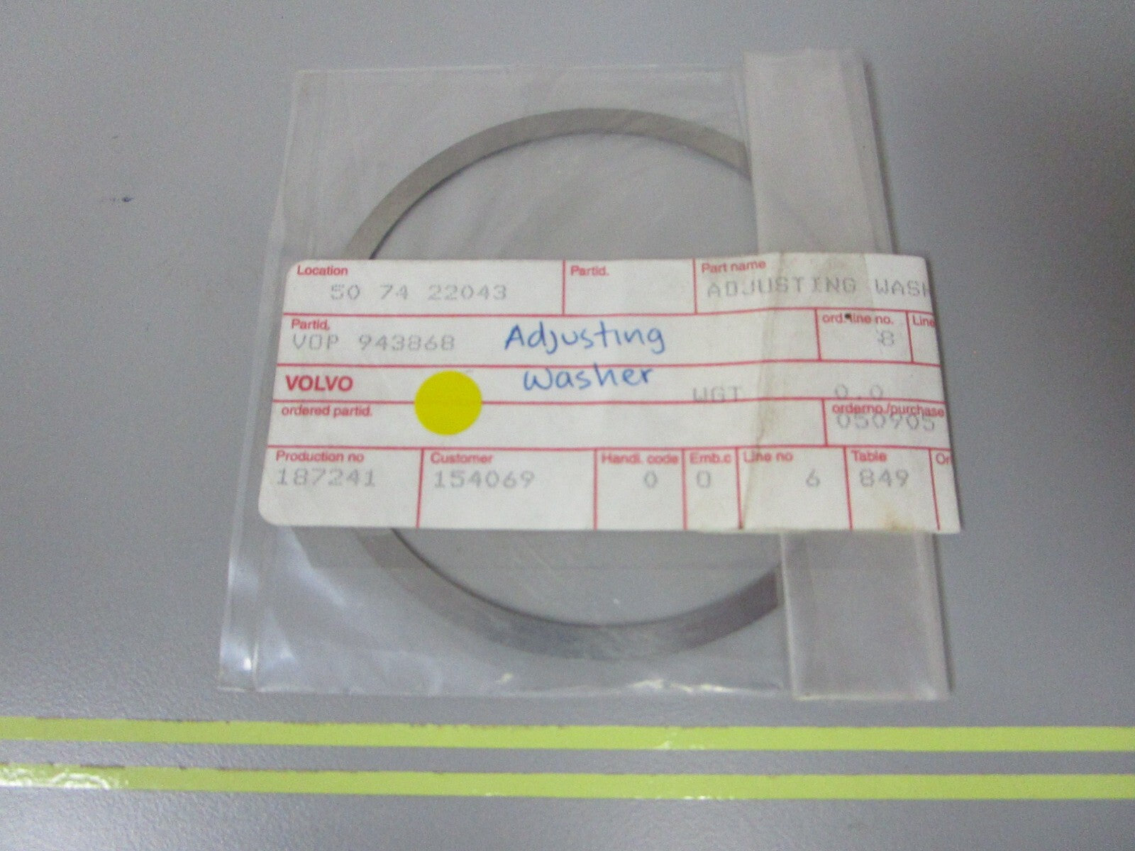 *NEW OEM* 0810 Volvo Penta Adjusting Washer 943868
