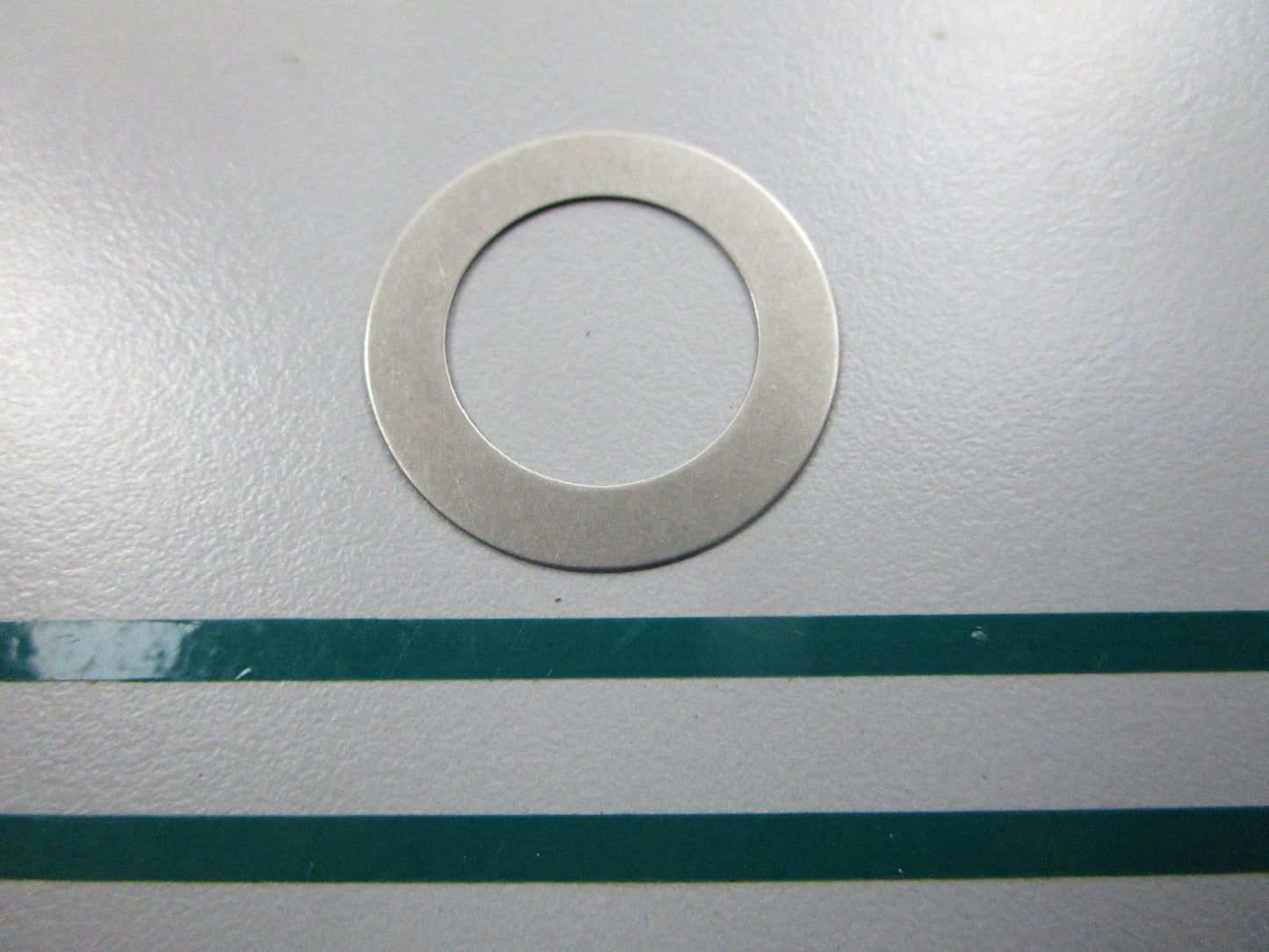 NEW OEM 308879 0308879 OMC Johnson Evinrude Shim 0810