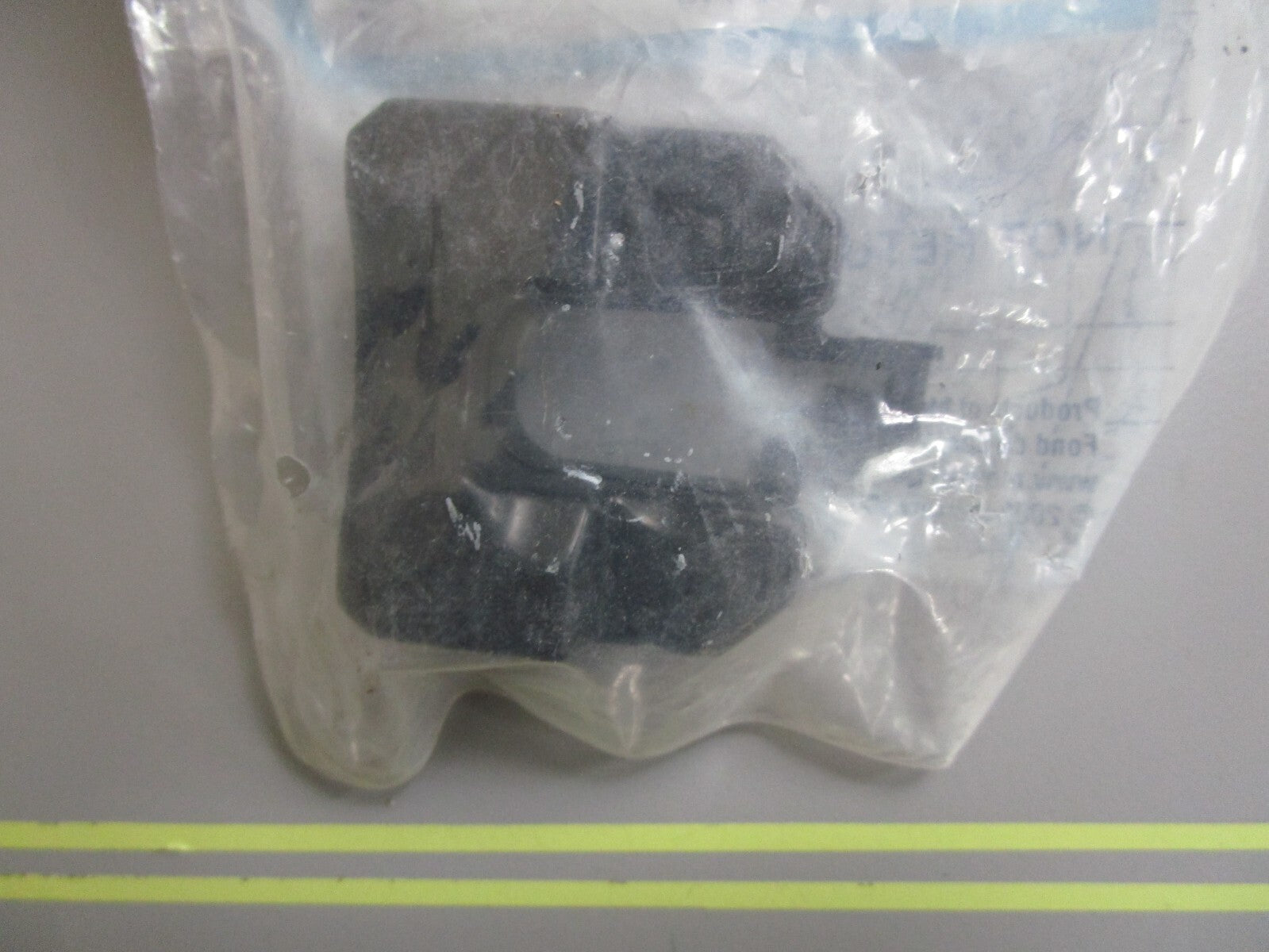 *NEW OEM* 0810 Mercury Quicksilver Float 854253