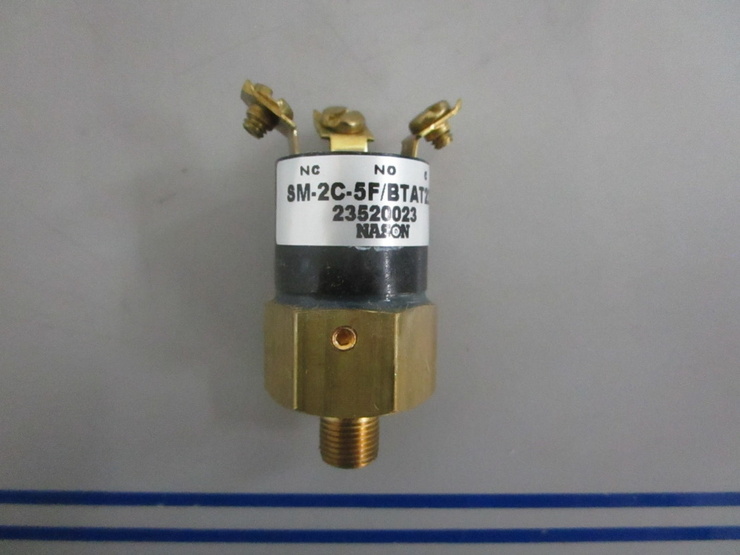 *NEW OEM* 0820 Detroit Diesel Switch 23520023