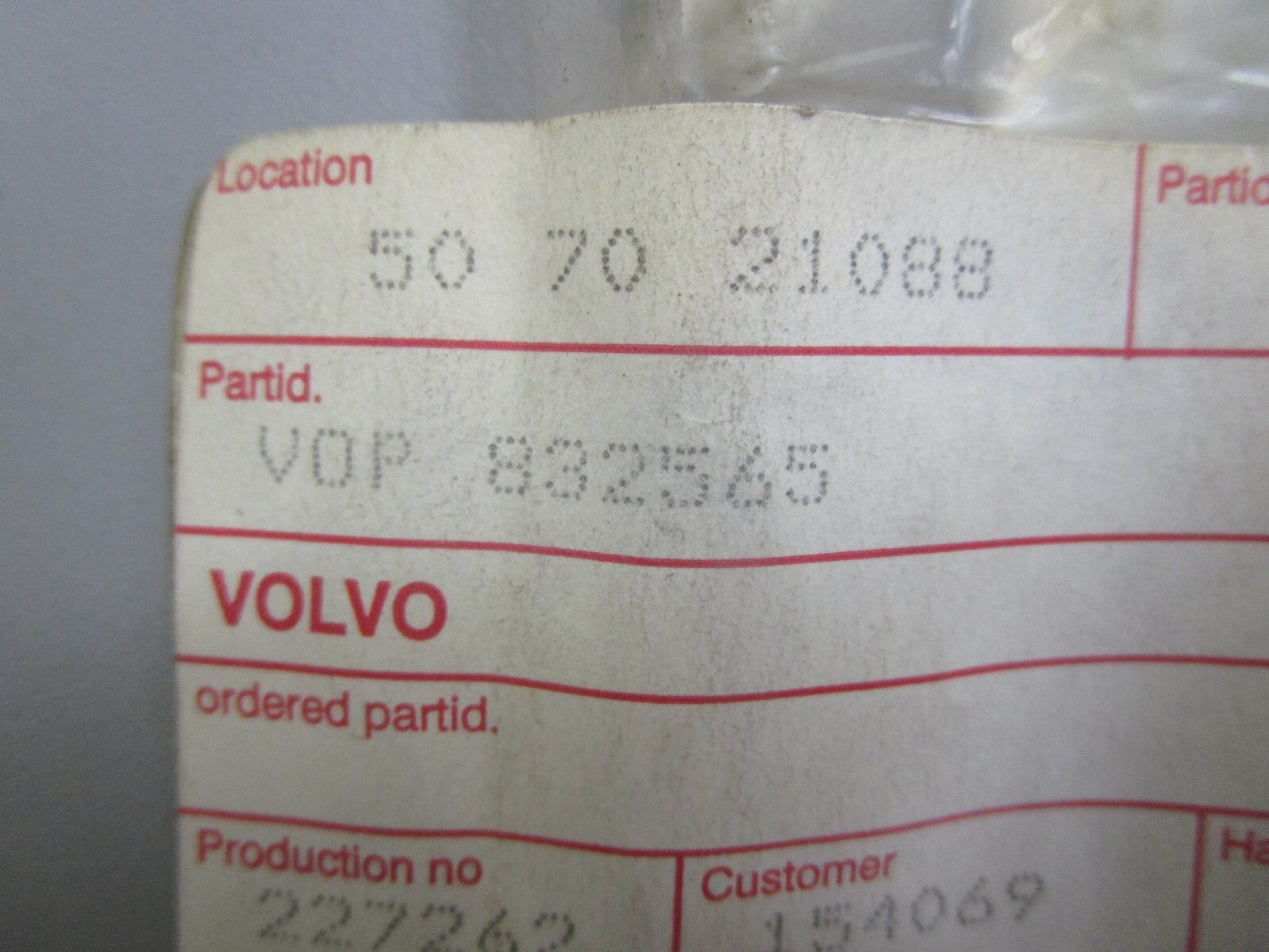 *NEW OEM* (LOT OF 2) 0810 Volvo Penta Gasket 832565